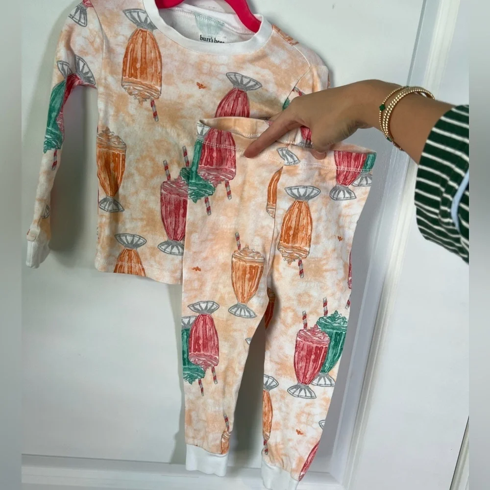 Burt’s Bees Organic Pajamas Set | Ice Cream Milkshakes size 24 Months